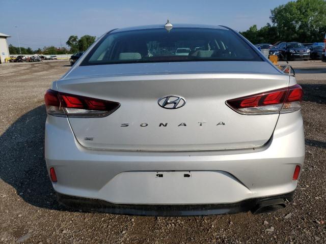 Photo 5 VIN: 5NPE24AF5JH680900 - HYUNDAI SONATA SE 