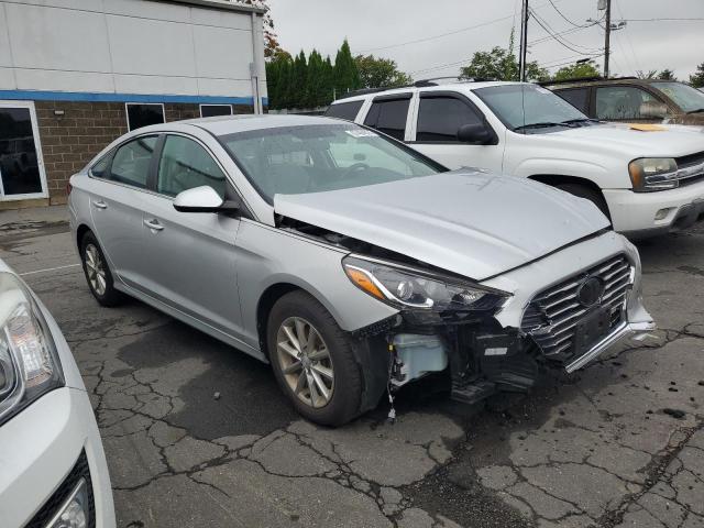 Photo 3 VIN: 5NPE24AF5JH695042 - HYUNDAI SONATA SE 