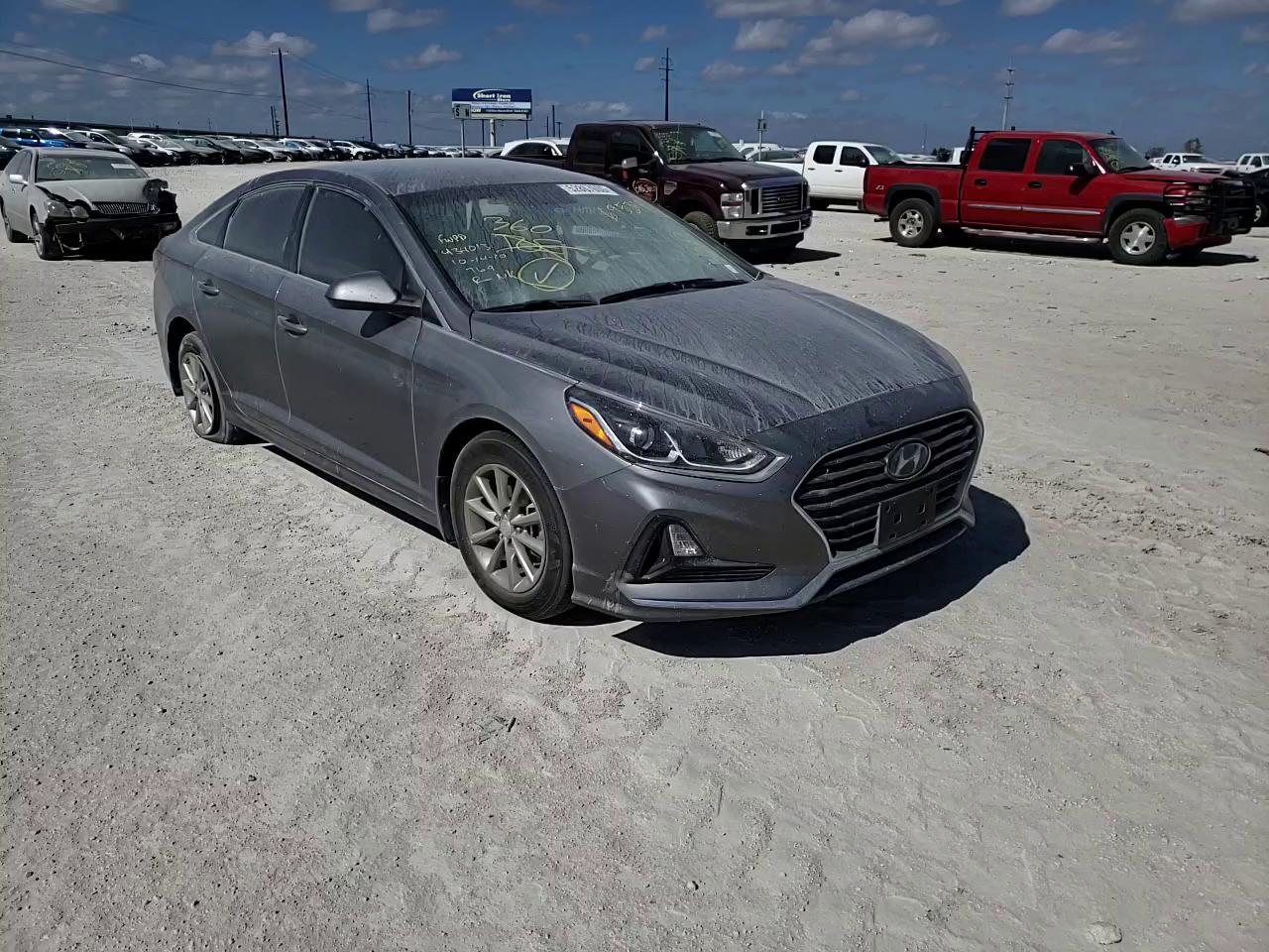 Photo 10 VIN: 5NPE24AF5JH695316 - HYUNDAI SONATA SE 