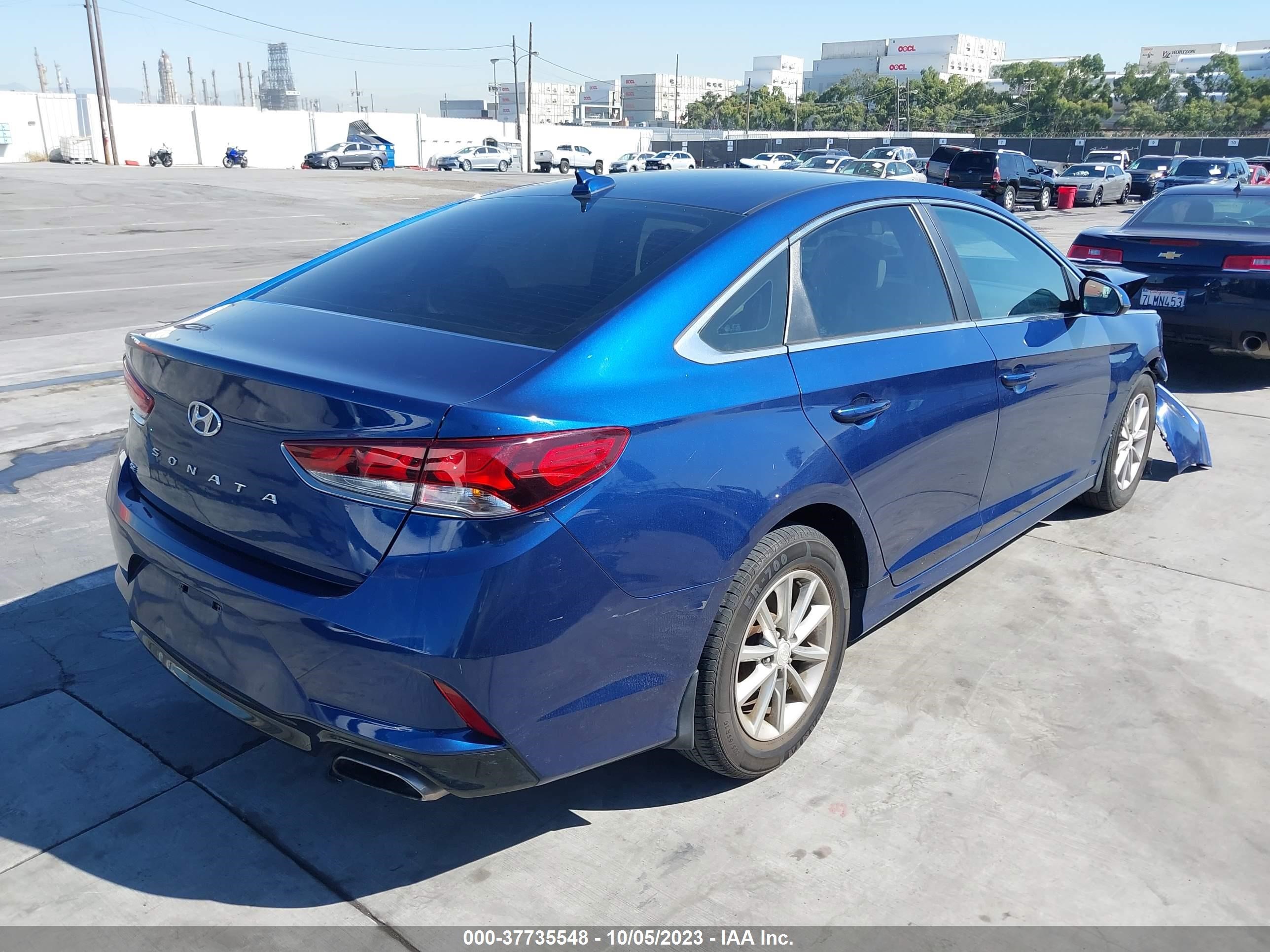 Photo 3 VIN: 5NPE24AF5JH698104 - HYUNDAI SONATA 