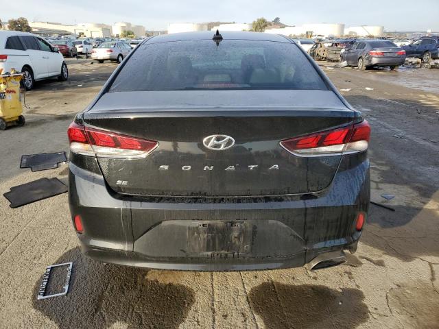 Photo 5 VIN: 5NPE24AF5JH700319 - HYUNDAI SONATA SE 