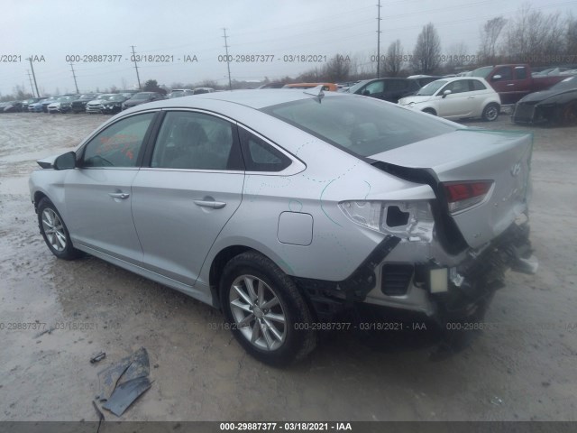 Photo 2 VIN: 5NPE24AF5JH701194 - HYUNDAI SONATA 