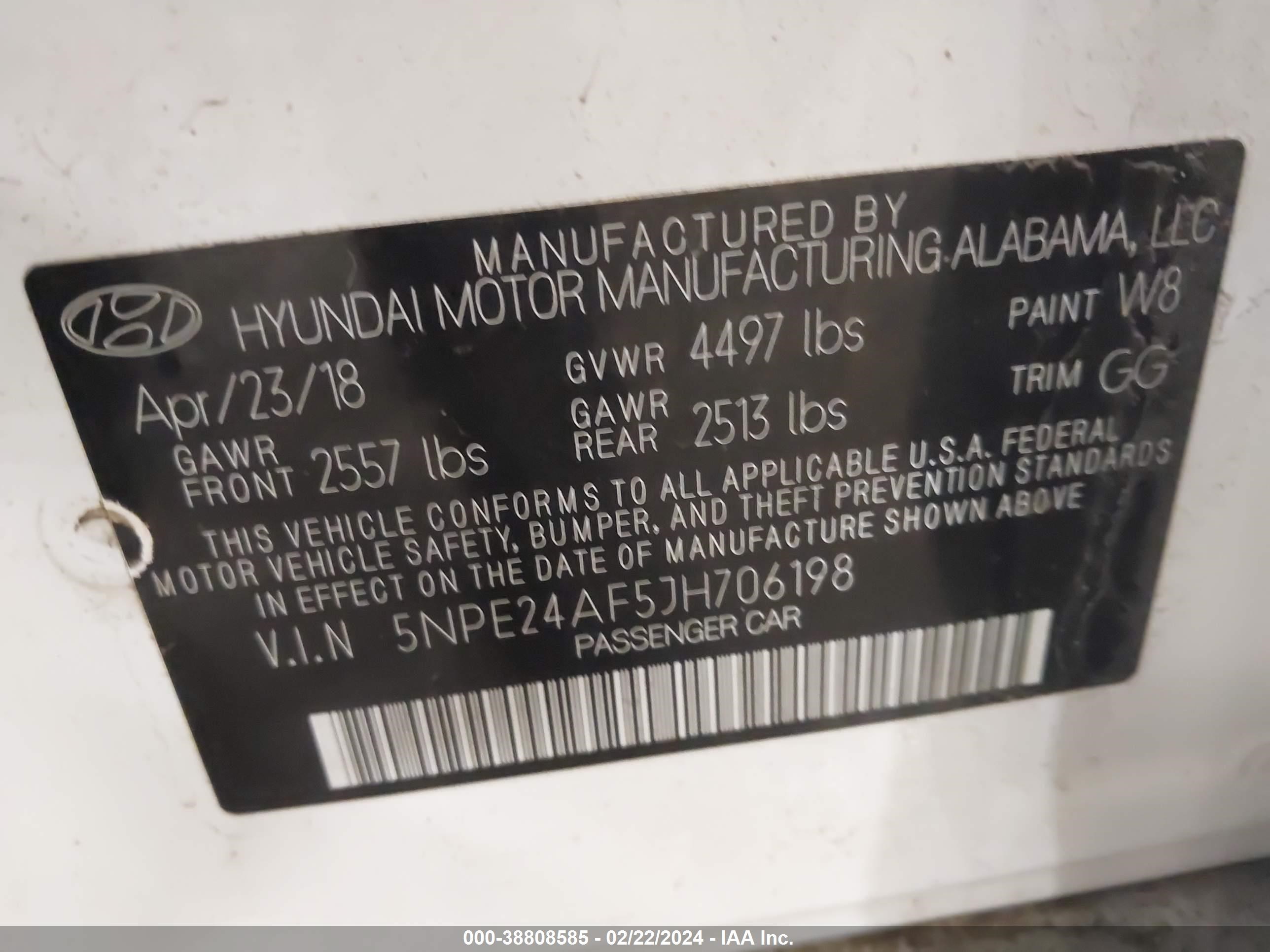 Photo 8 VIN: 5NPE24AF5JH706198 - HYUNDAI SONATA 