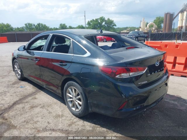 Photo 2 VIN: 5NPE24AF5JH710252 - HYUNDAI SONATA 