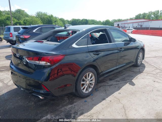 Photo 3 VIN: 5NPE24AF5JH710252 - HYUNDAI SONATA 