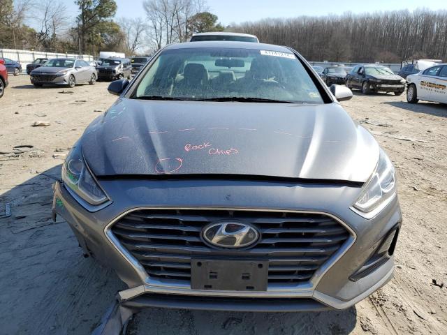 Photo 4 VIN: 5NPE24AF5JH710512 - HYUNDAI SONATA SE 