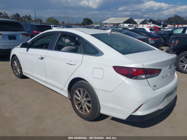 Photo 2 VIN: 5NPE24AF5JH726354 - HYUNDAI SONATA 