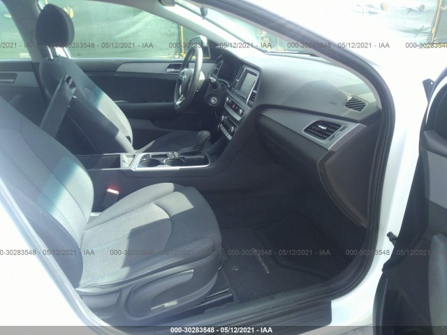 Photo 4 VIN: 5NPE24AF5KH752423 - HYUNDAI SONATA 