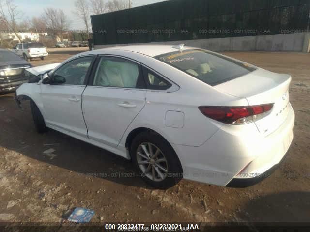 Photo 2 VIN: 5NPE24AF5KH766001 - HYUNDAI SONATA 