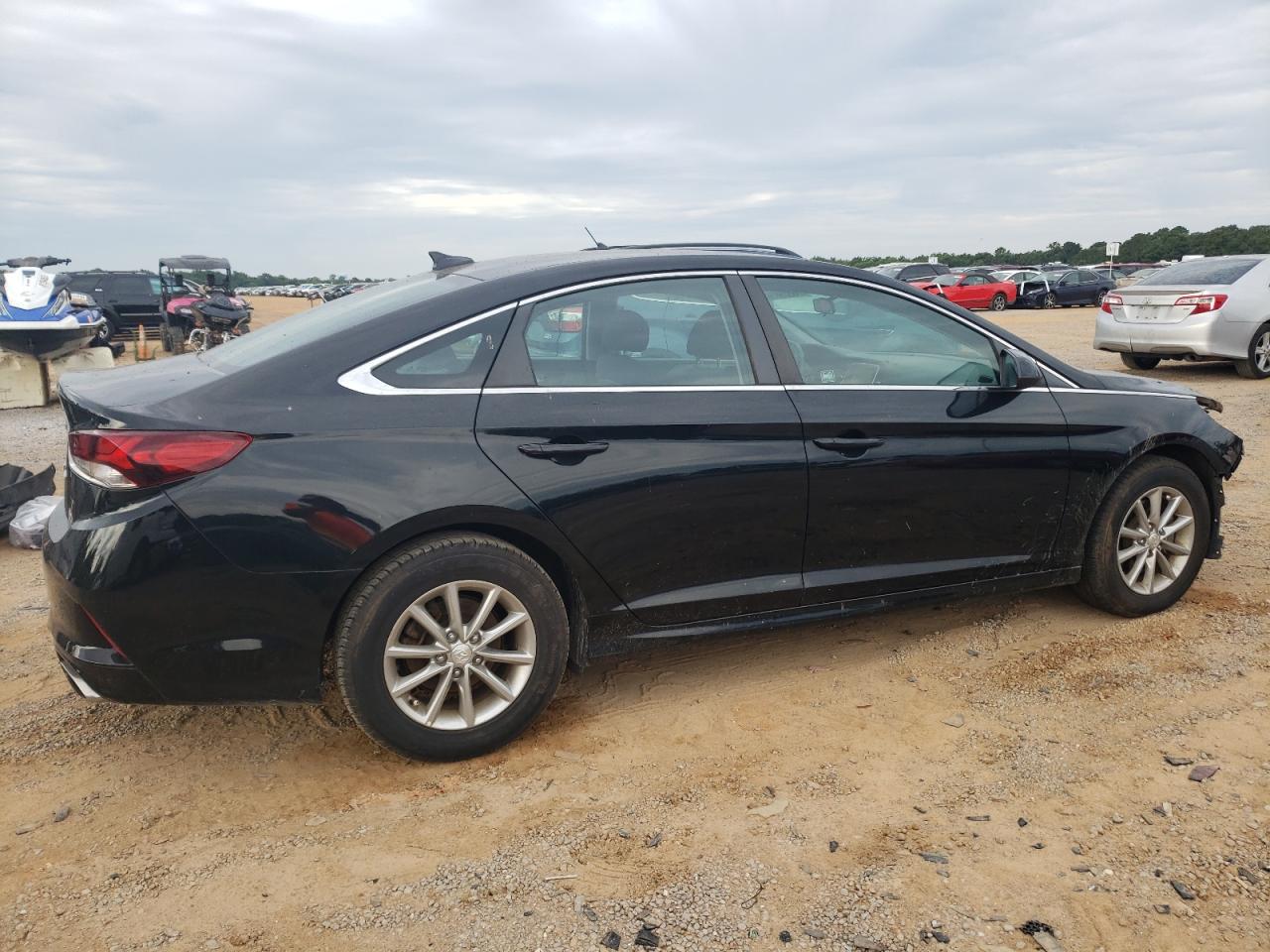 Photo 2 VIN: 5NPE24AF5KH775619 - HYUNDAI SONATA 