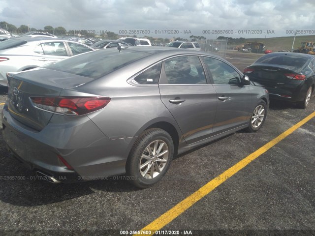 Photo 3 VIN: 5NPE24AF5KH779217 - HYUNDAI SONATA 