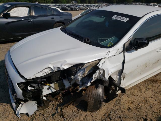 Photo 8 VIN: 5NPE24AF5KH782067 - HYUNDAI SONATA SE 