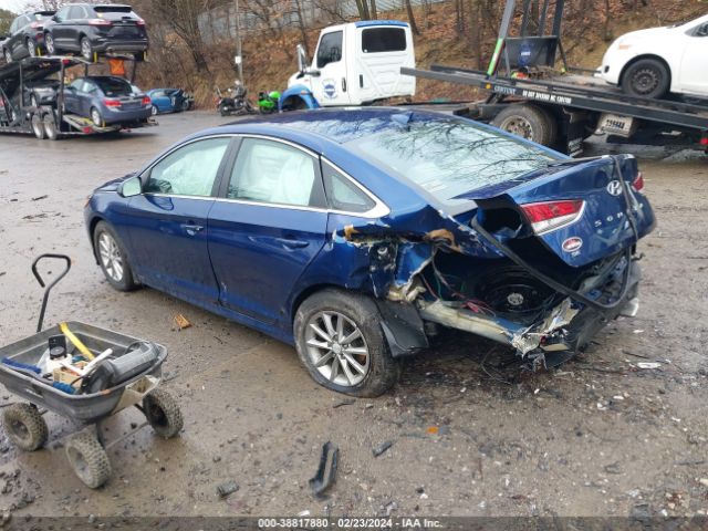 Photo 2 VIN: 5NPE24AF5KH782196 - HYUNDAI SONATA 