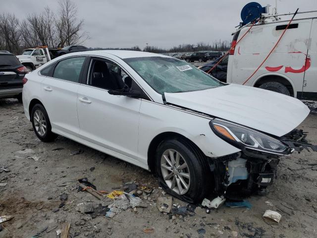Photo 3 VIN: 5NPE24AF5KH784174 - HYUNDAI SONATA SE 