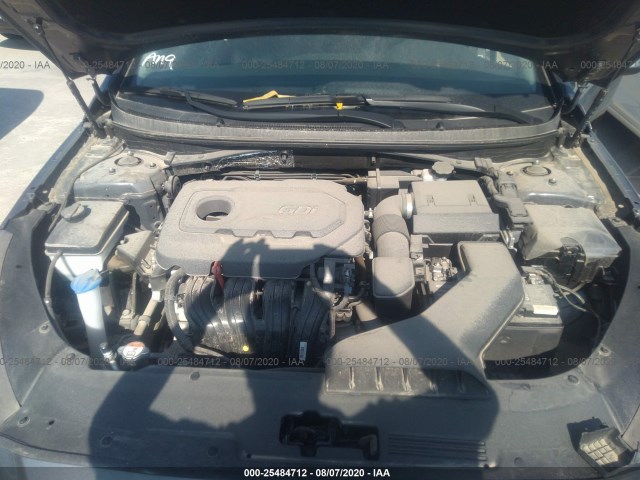 Photo 9 VIN: 5NPE24AF5KH784899 - HYUNDAI SONATA 