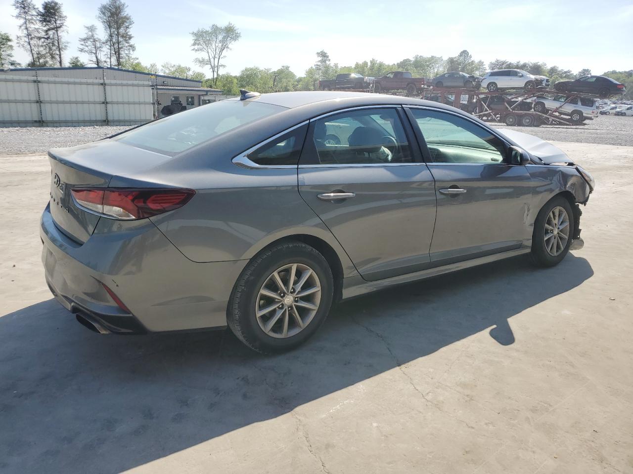 Photo 2 VIN: 5NPE24AF5KH785101 - HYUNDAI SONATA 