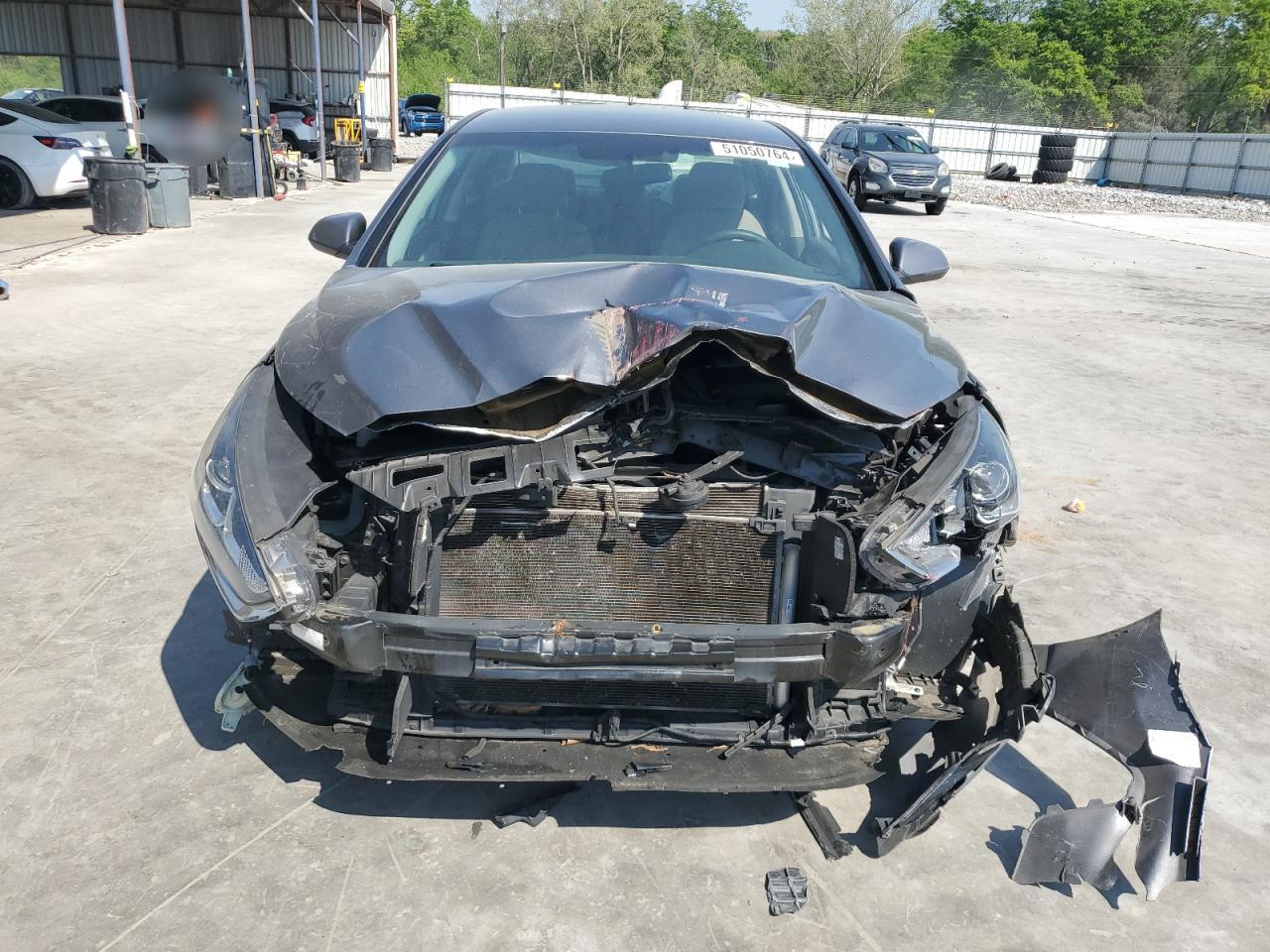 Photo 4 VIN: 5NPE24AF5KH785101 - HYUNDAI SONATA 