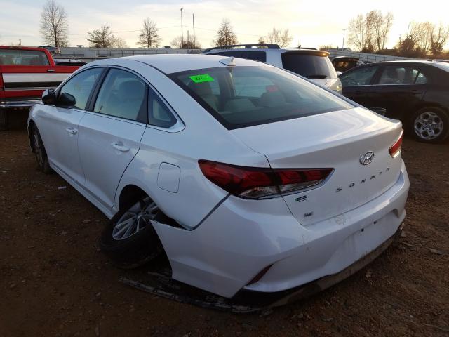 Photo 2 VIN: 5NPE24AF5KH791402 - HYUNDAI SONATA SE 