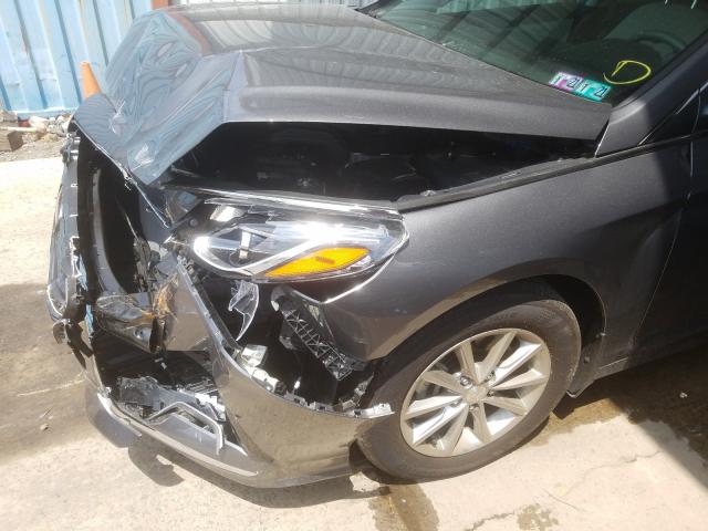 Photo 8 VIN: 5NPE24AF5KH799029 - HYUNDAI SONATA SE 