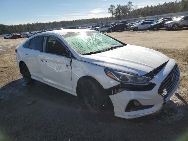 Photo 3 VIN: 5NPE24AF5KH801670 - HYUNDAI SONATA 