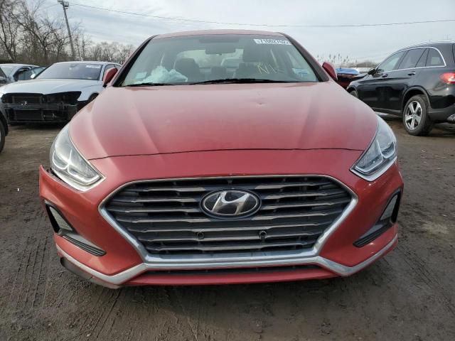 Photo 4 VIN: 5NPE24AF5KH806660 - HYUNDAI SONATA SE 