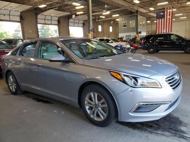 Photo 3 VIN: 5NPE24AF6FH002728 - HYUNDAI SONATA SE 