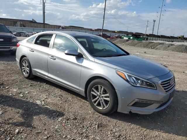 Photo 3 VIN: 5NPE24AF6FH020890 - HYUNDAI SONATA SE 