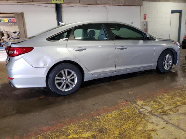 Photo 2 VIN: 5NPE24AF6FH025412 - HYUNDAI SONATA SE 