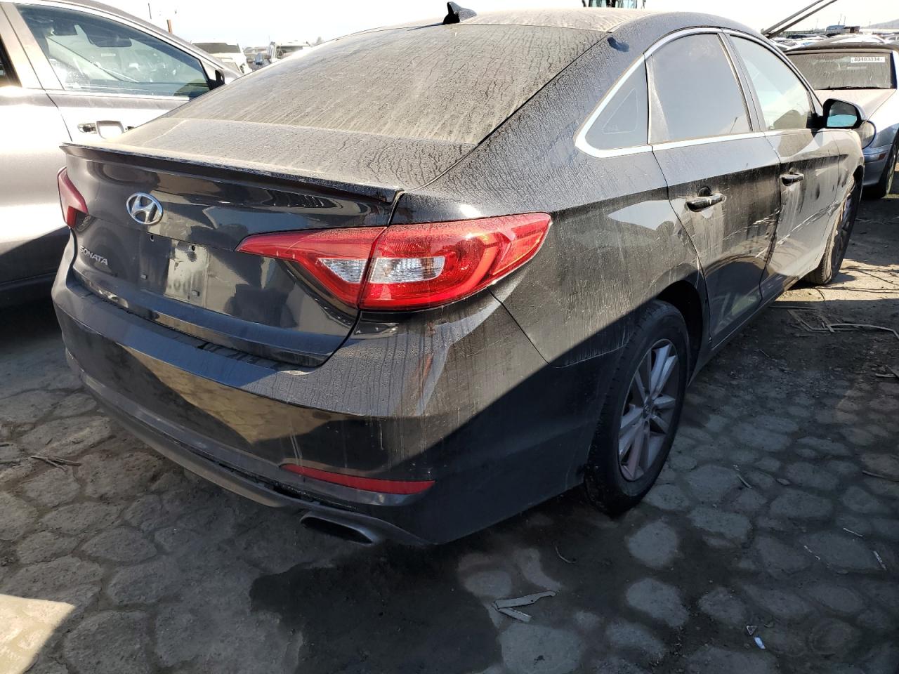 Photo 2 VIN: 5NPE24AF6FH108953 - HYUNDAI SONATA 