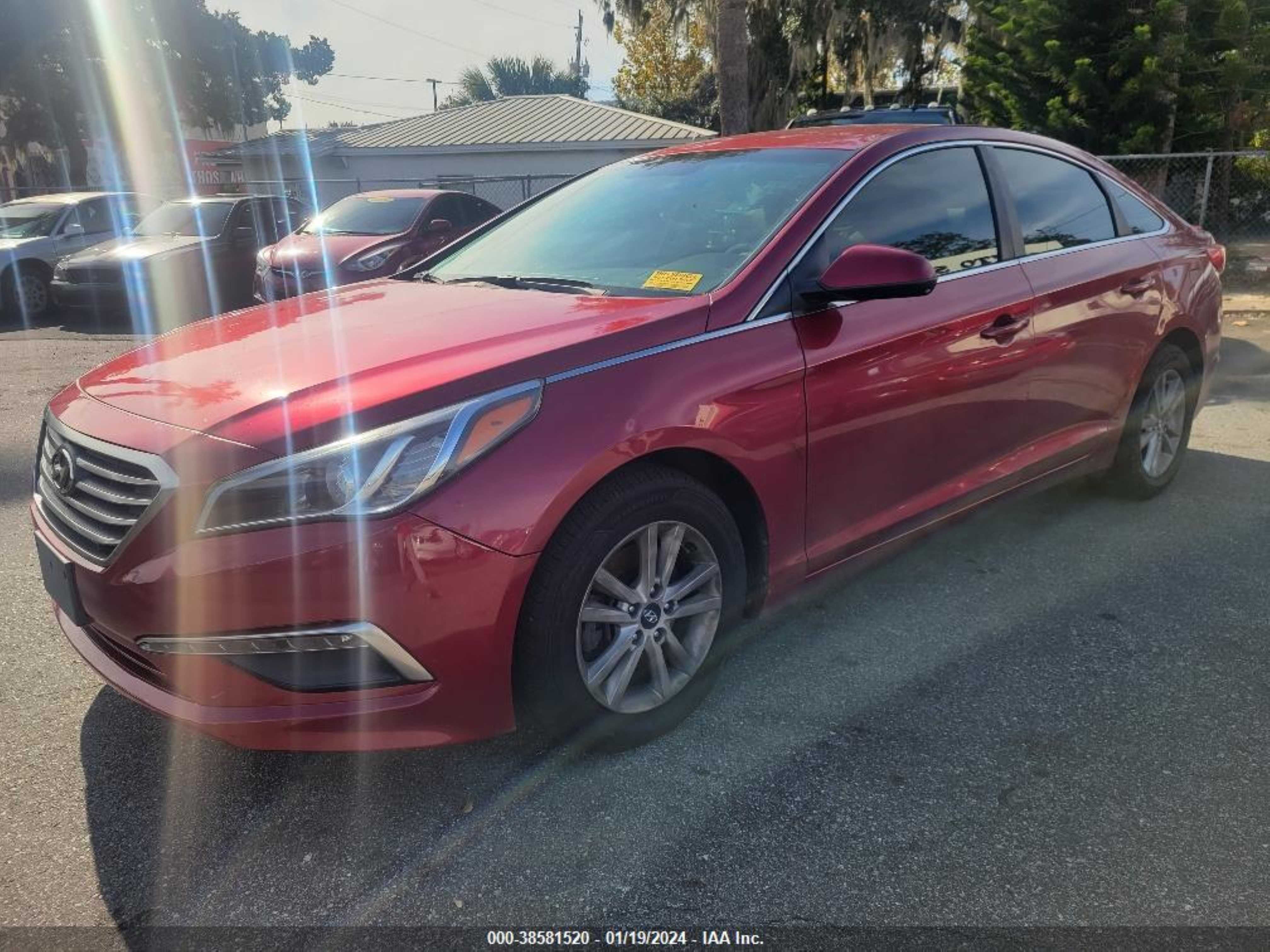 Photo 1 VIN: 5NPE24AF6FH126014 - HYUNDAI SONATA 