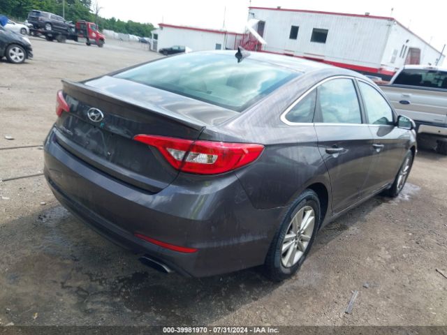 Photo 3 VIN: 5NPE24AF6FH127261 - HYUNDAI SONATA 