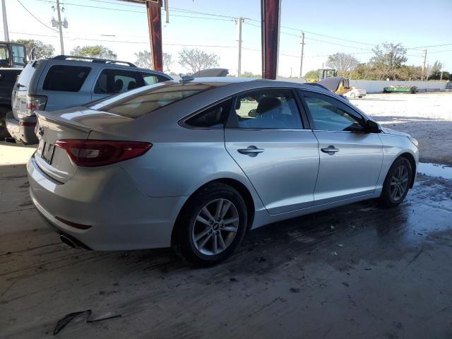 Photo 2 VIN: 5NPE24AF6FH149924 - HYUNDAI SONATA SE 