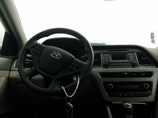 Photo 8 VIN: 5NPE24AF6FH152645 - HYUNDAI SONATA SE 