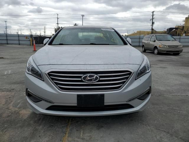 Photo 4 VIN: 5NPE24AF6FH167050 - HYUNDAI SONATA SE 