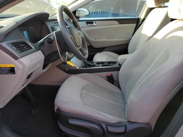 Photo 6 VIN: 5NPE24AF6FH167050 - HYUNDAI SONATA SE 