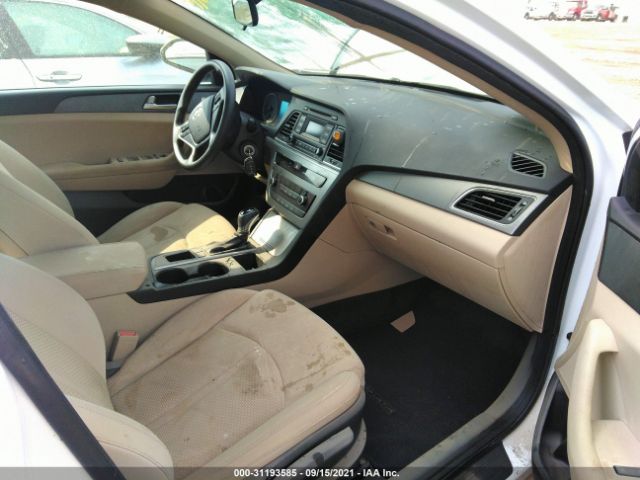 Photo 4 VIN: 5NPE24AF6FH207580 - HYUNDAI SONATA 