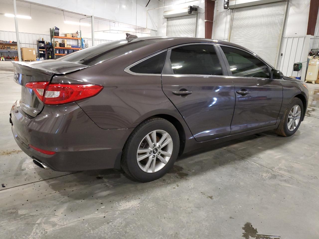 Photo 2 VIN: 5NPE24AF6FH213816 - HYUNDAI SONATA 