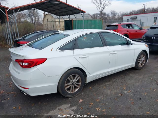 Photo 3 VIN: 5NPE24AF6FH233127 - HYUNDAI SONATA 