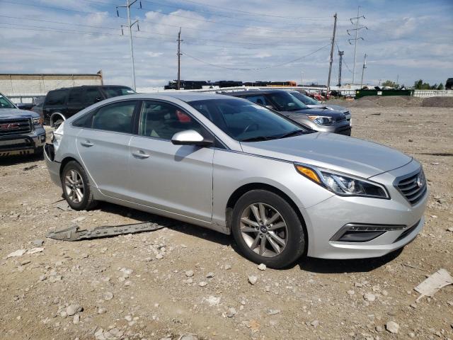 Photo 3 VIN: 5NPE24AF6FH253314 - HYUNDAI SONATA SE 