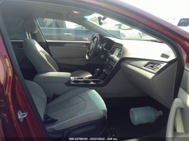 Photo 4 VIN: 5NPE24AF6GH260832 - HYUNDAI SONATA 