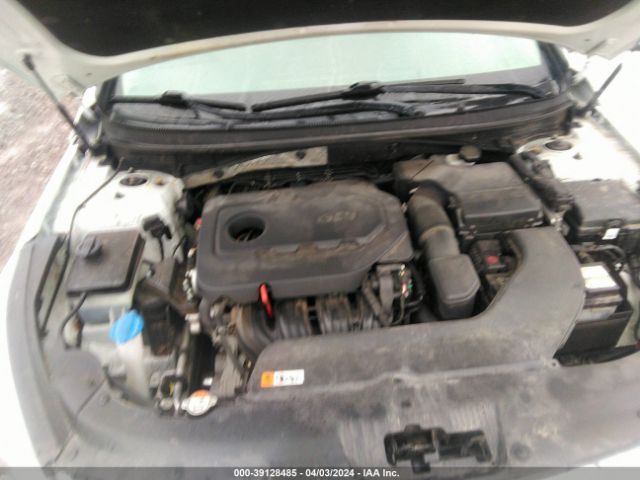 Photo 9 VIN: 5NPE24AF6GH283690 - HYUNDAI SONATA 