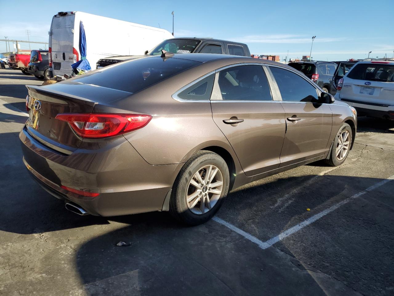 Photo 2 VIN: 5NPE24AF6GH288730 - HYUNDAI SONATA 