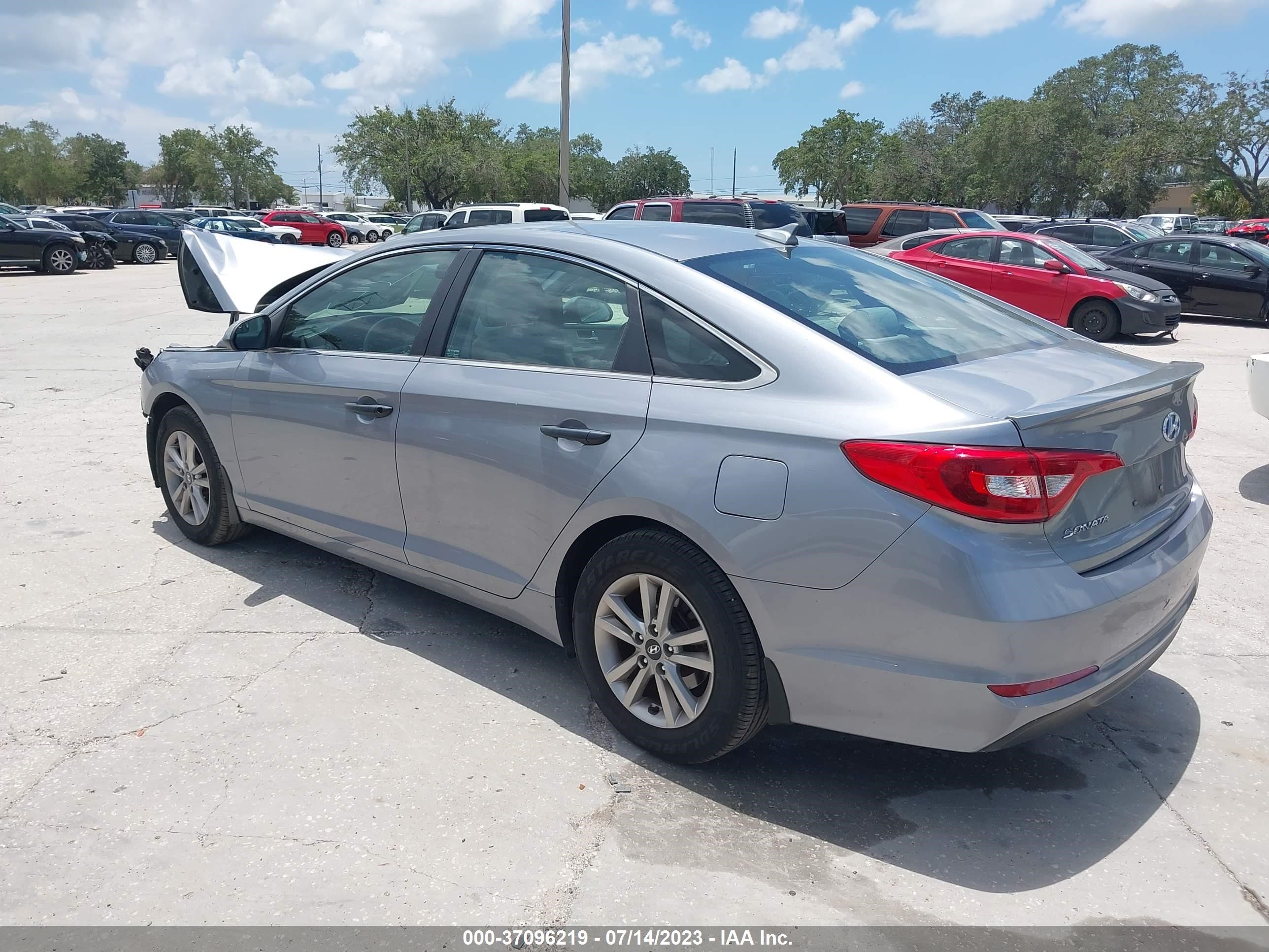 Photo 2 VIN: 5NPE24AF6GH303372 - HYUNDAI SONATA 