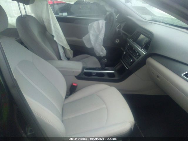 Photo 4 VIN: 5NPE24AF6GH307681 - HYUNDAI SONATA 