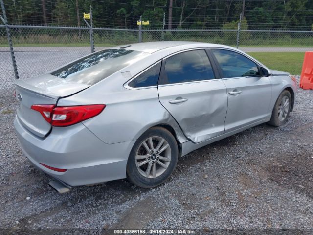 Photo 3 VIN: 5NPE24AF6GH335979 - HYUNDAI SONATA 