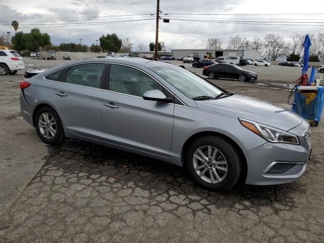 Photo 3 VIN: 5NPE24AF6GH341300 - HYUNDAI SONATA SE 