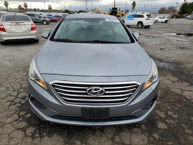 Photo 4 VIN: 5NPE24AF6GH341300 - HYUNDAI SONATA SE 