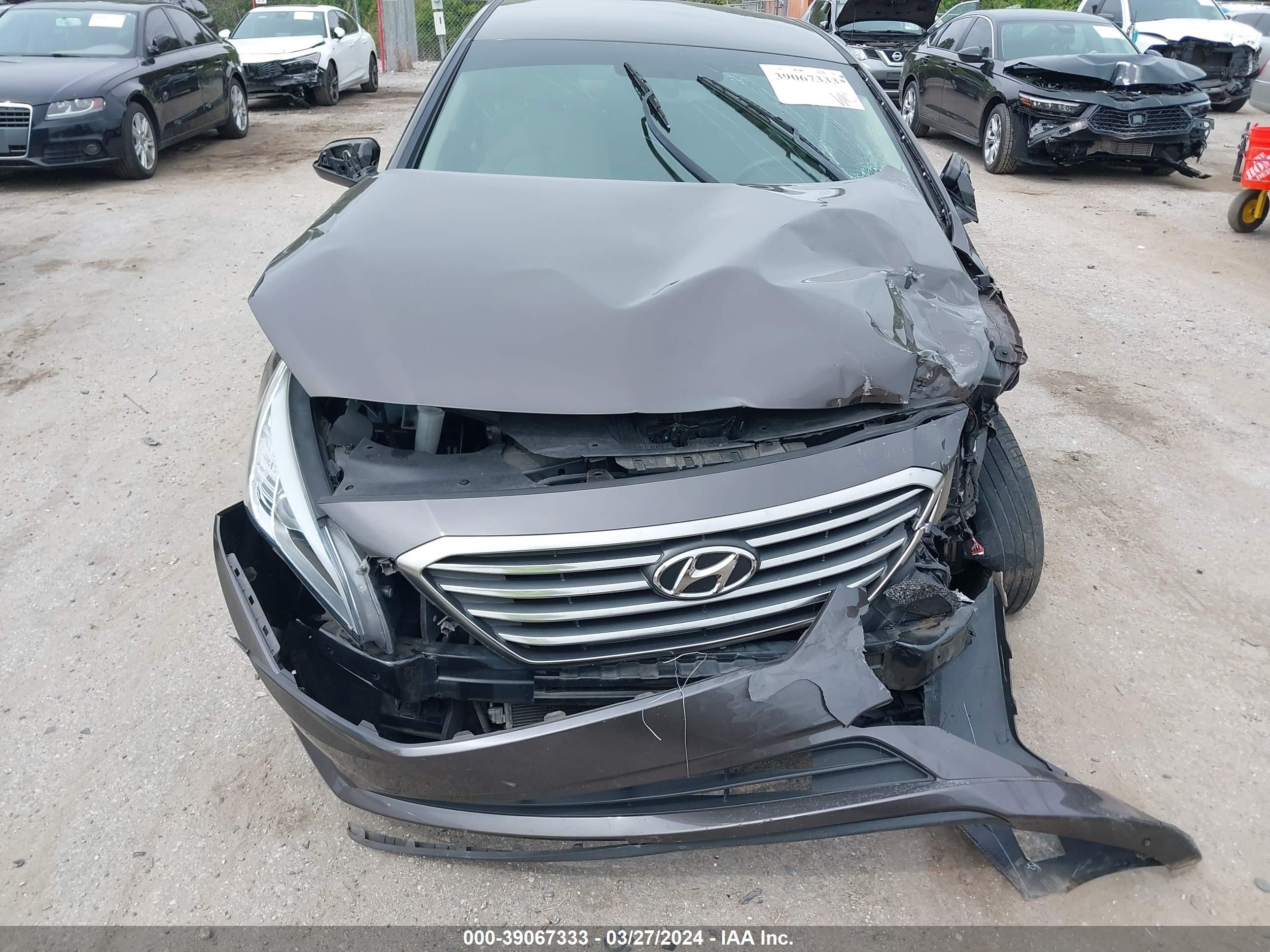 Photo 11 VIN: 5NPE24AF6GH347310 - HYUNDAI SONATA 