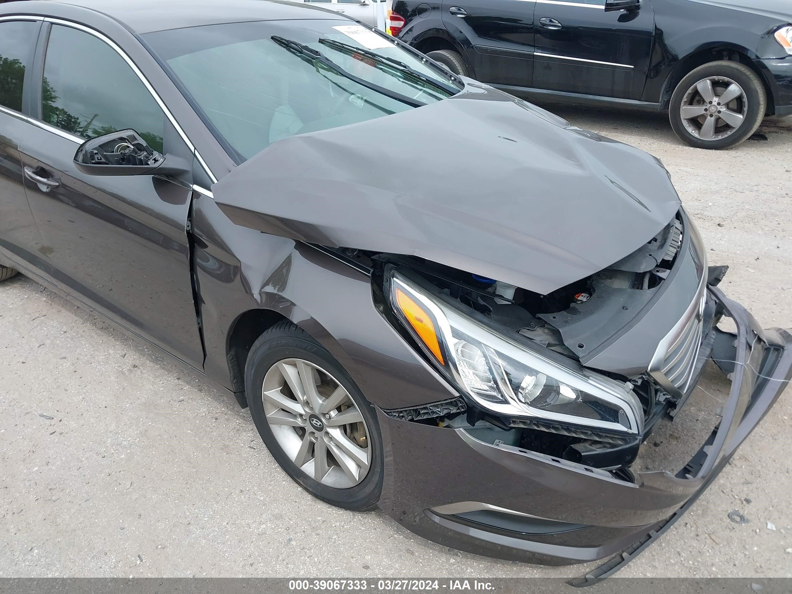 Photo 12 VIN: 5NPE24AF6GH347310 - HYUNDAI SONATA 