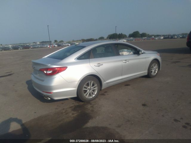 Photo 3 VIN: 5NPE24AF6GH349557 - HYUNDAI SONATA 